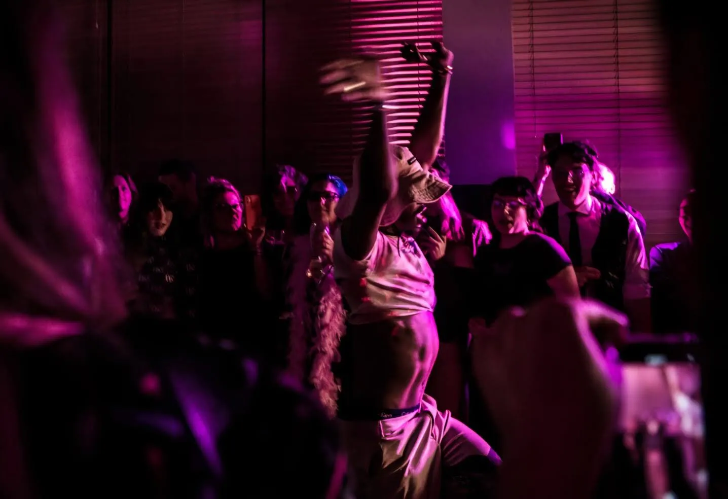 La piste de danse pendant la grande soirée